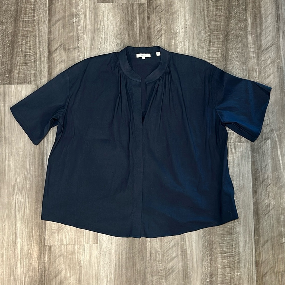Vince Shirred Band Collar Short Sleeve Linen Blend Blouse - Medium